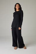 eavolu Garda Eco-Luxe Rib Crew-Neck Long Sleeve Top - Ultra Luxe Flow
