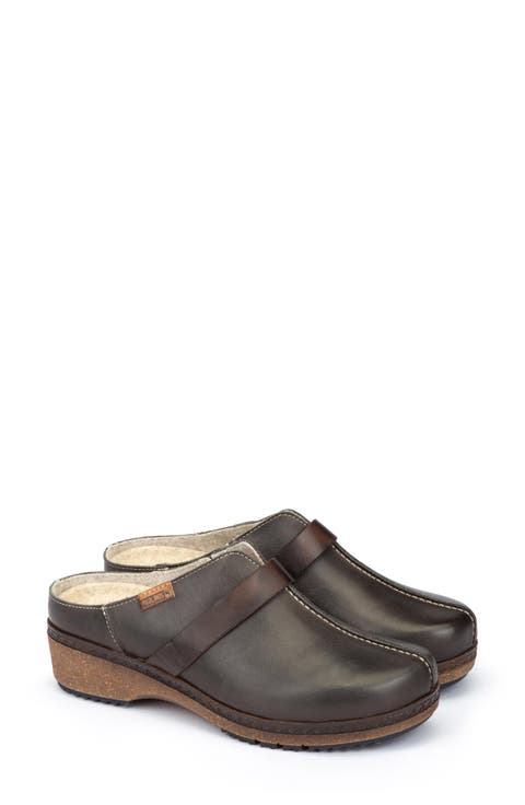 Granada Water Repellent Clog (Women)