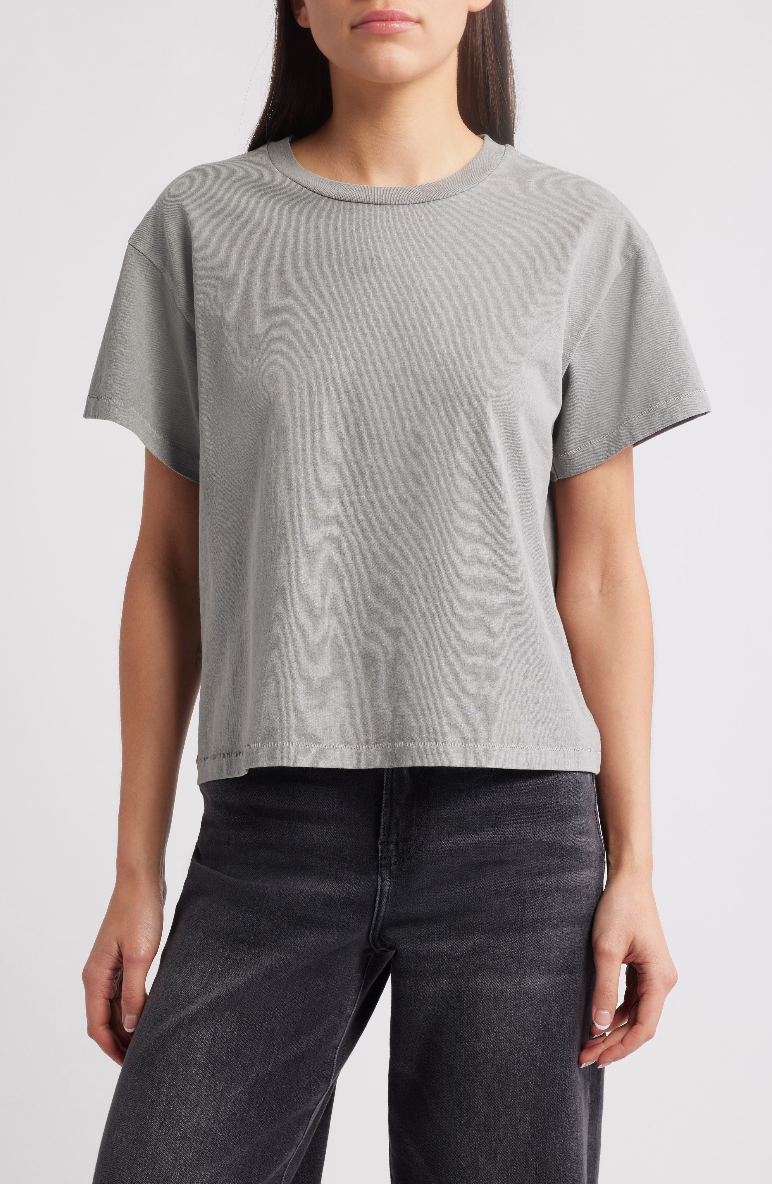 PEBBLE GREY