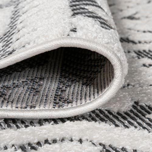 Jonathan Y Citta High-low Pile Mediterranean Tile Indoor/outdoor Area Rug In White/black