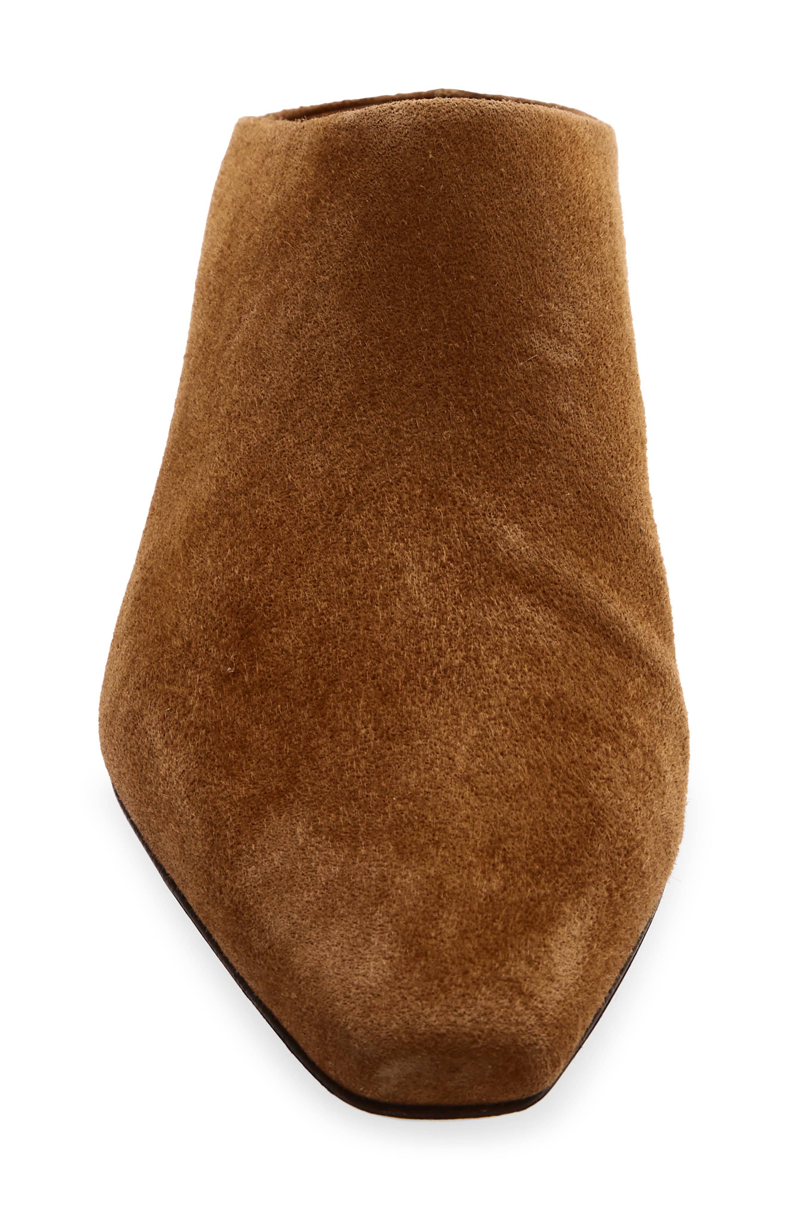 Wally Mule, Alternate, color, TAN