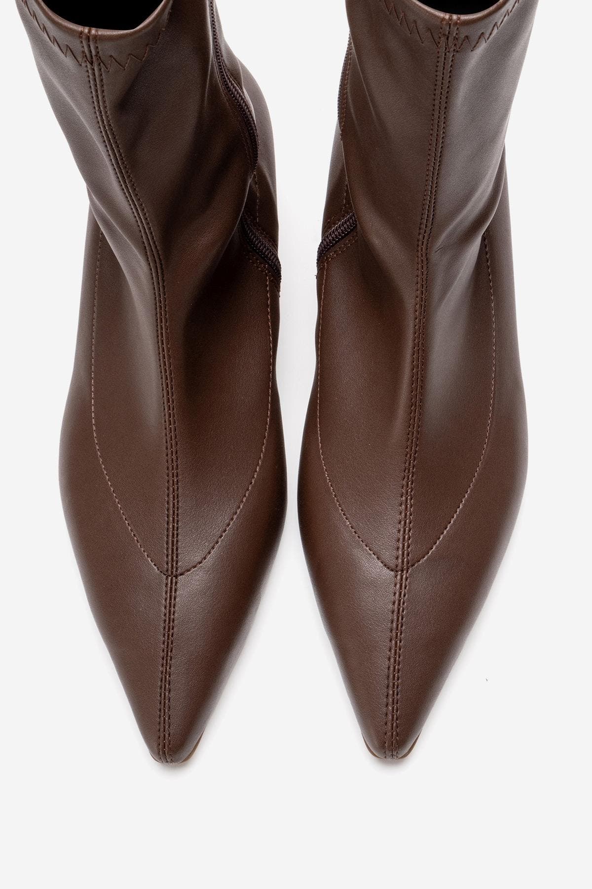 Prologue Shoes Alora Kitten Heel Boot, Alternate, color, Brown