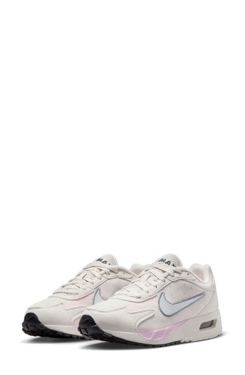 Air Max Solo Sneaker (Women)