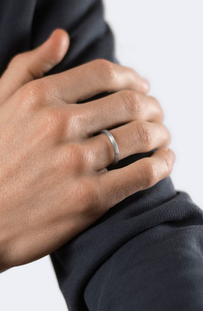 le gramme Men's 3G Brushed Sterling Silver Ribbon Band Ring, Alternate, color, 