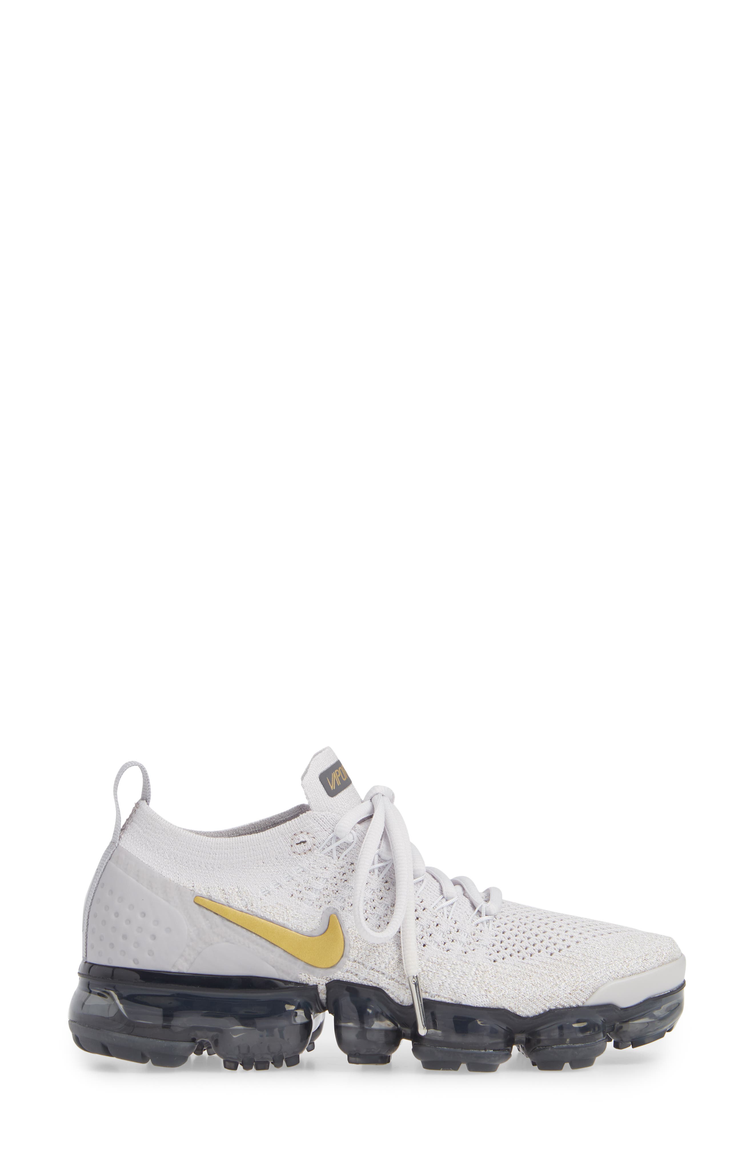 Air VaporMax Flyknit 2 Sneaker, Alternate, color, GREY/ METALLIC GOLD- PLATINUM