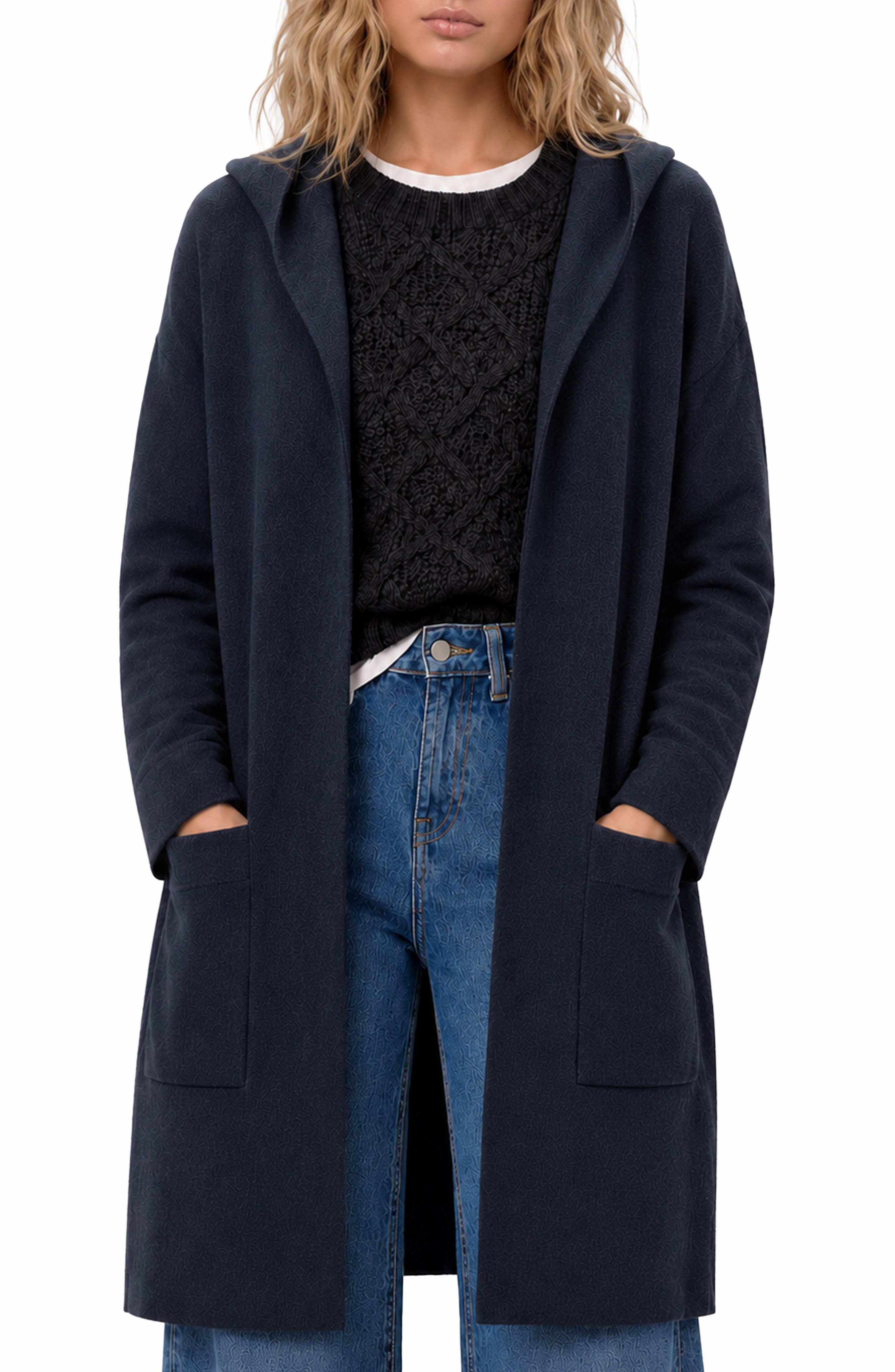 NAVY BLAZER