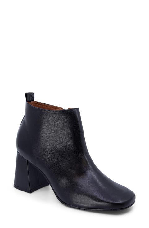 Hilla Block Heel Bootie (Women)