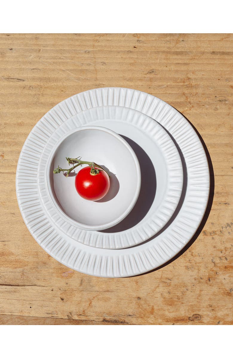 Une Vie Nomade Cloud Lines Dinner Plate - Set of 4, Alternate, color, White