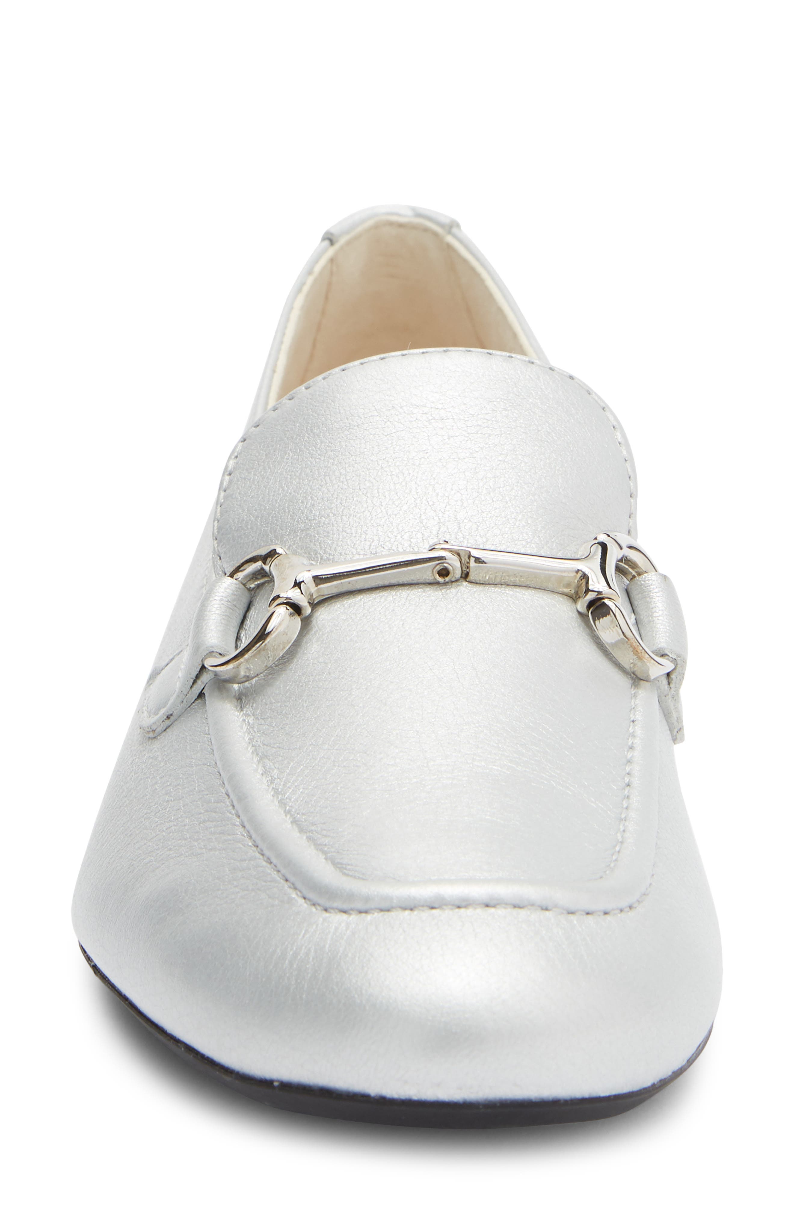 Daphne Flat, Alternate, color, PLATENUM MET