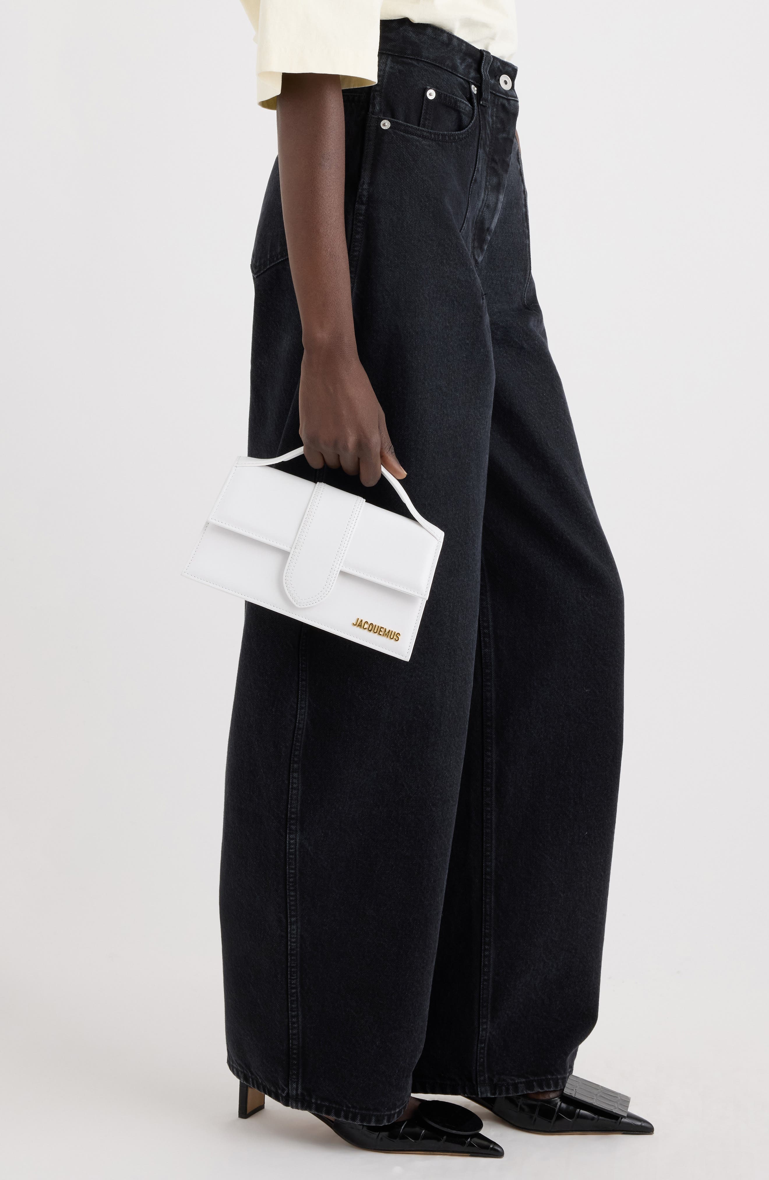 Jacquemus Le Grand Bambino Crossbody Bag, Alternate, color, White 100