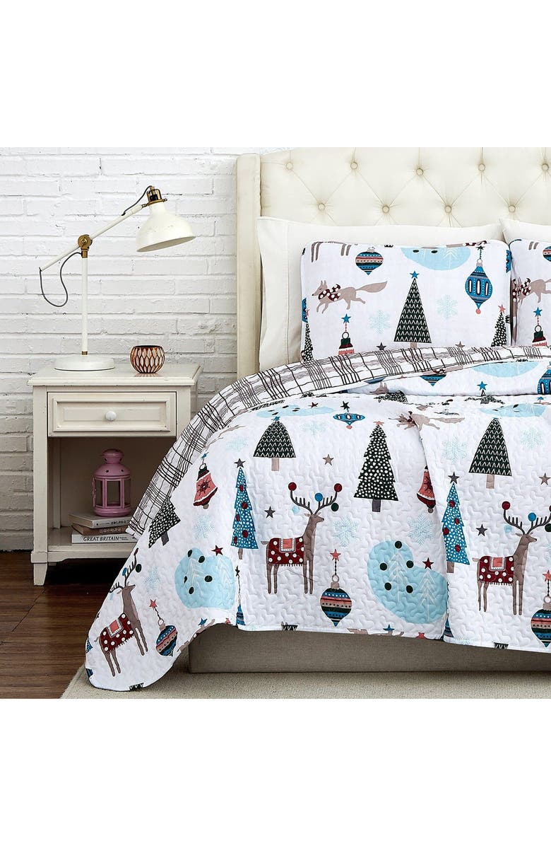 SOUTHSHORE FINE LINENS Winter Wonderland Oversized Holiday Quilt Set, Alternate, color, Winter Wonderland