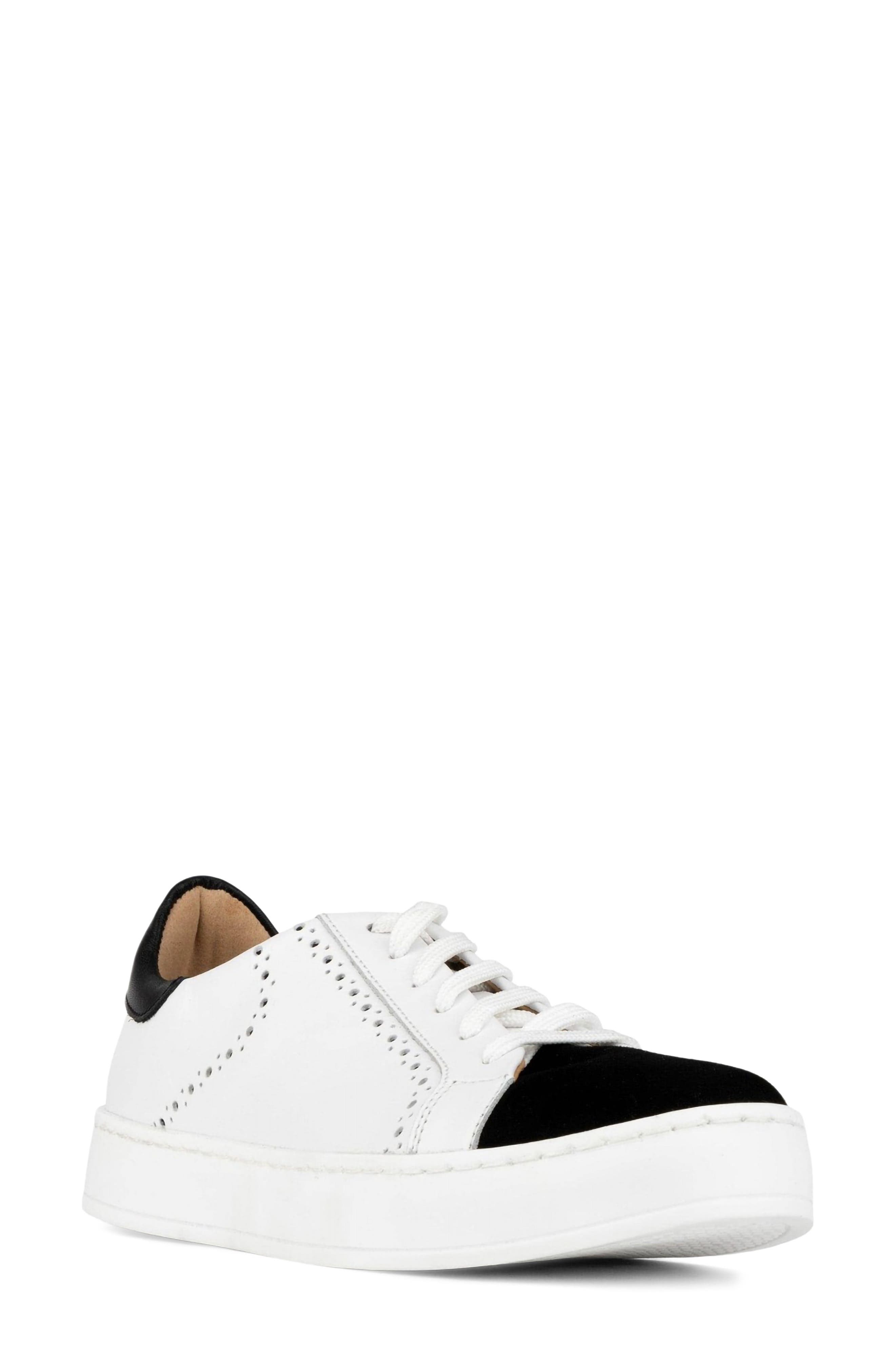 BLACK/WHITE