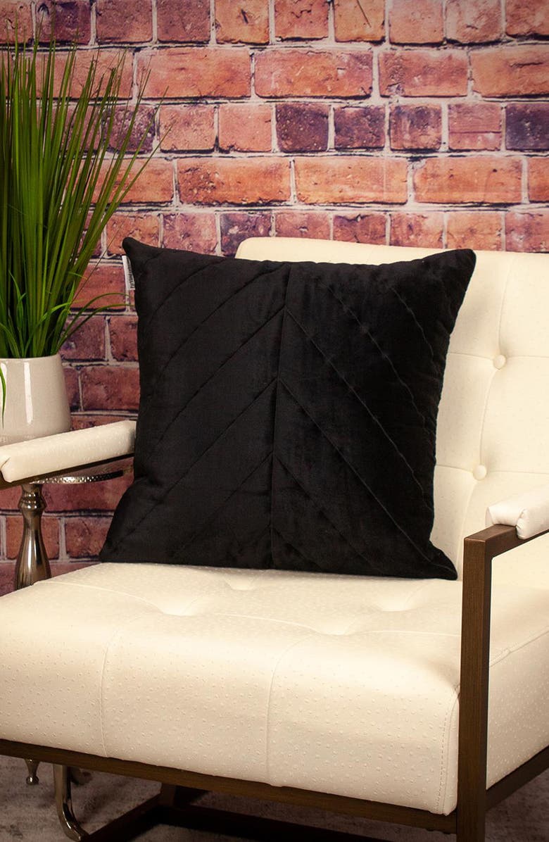 PARKLAND COLLECTION Tobyn Quilted Pillow, Alternate, color, Black