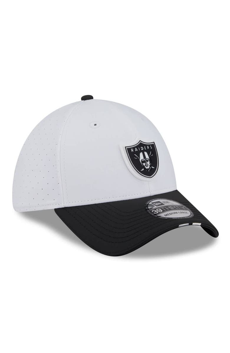 New Era Men's New Era White/Black Las Vegas Raiders 2025 NFL Training Camp 39THIRTY Flex Hat, Alternate, color, White