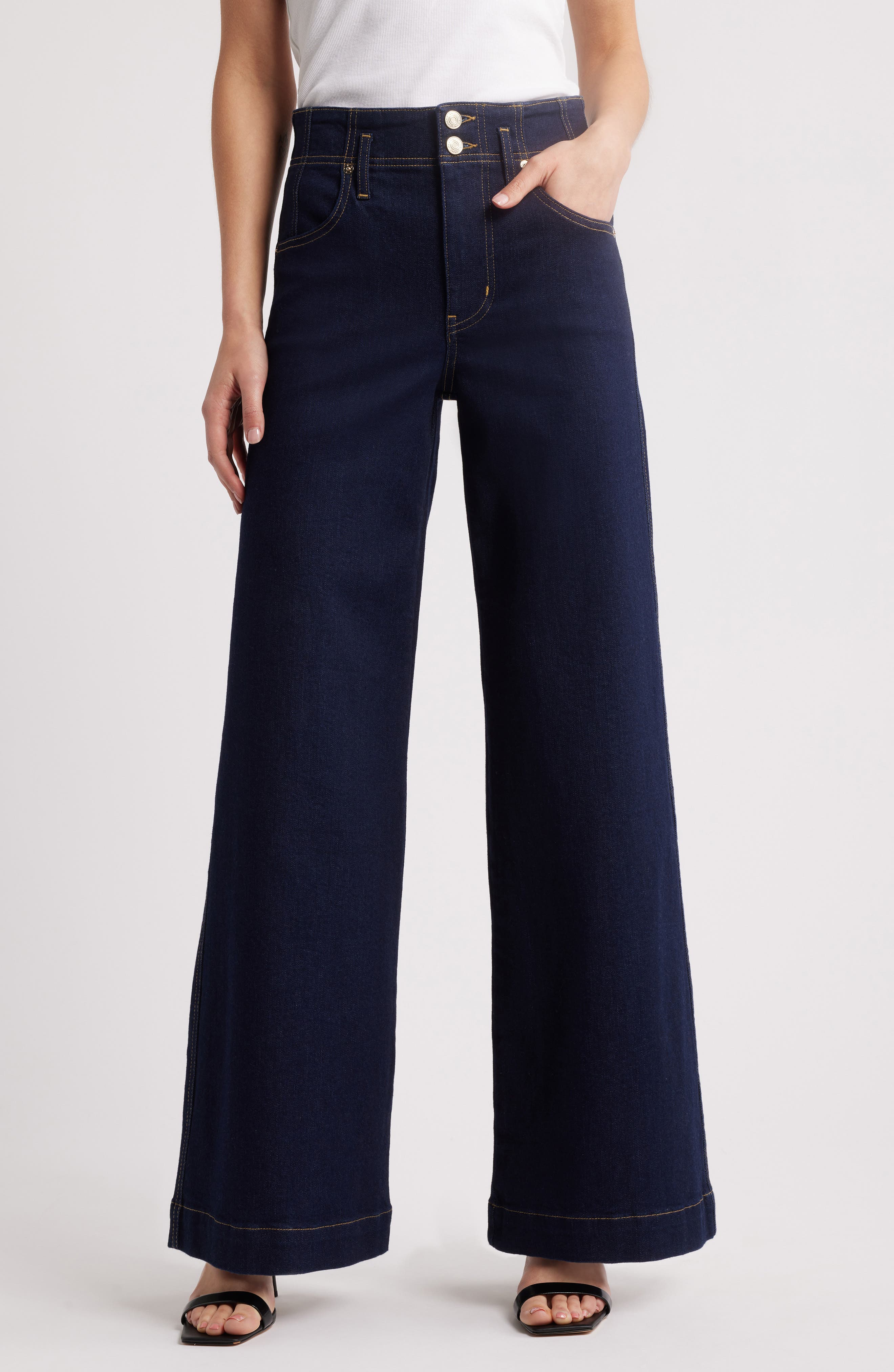 FRAME The Seamed Wide Leg Trouser Jeans