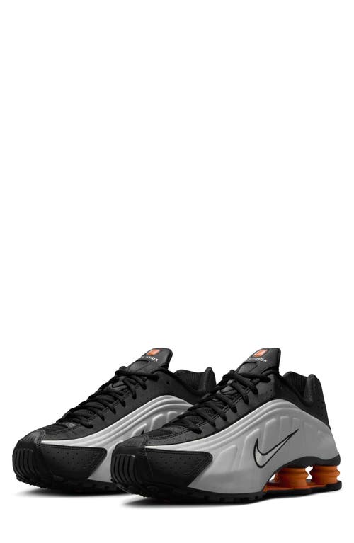 Nike Shox R4 Sneaker