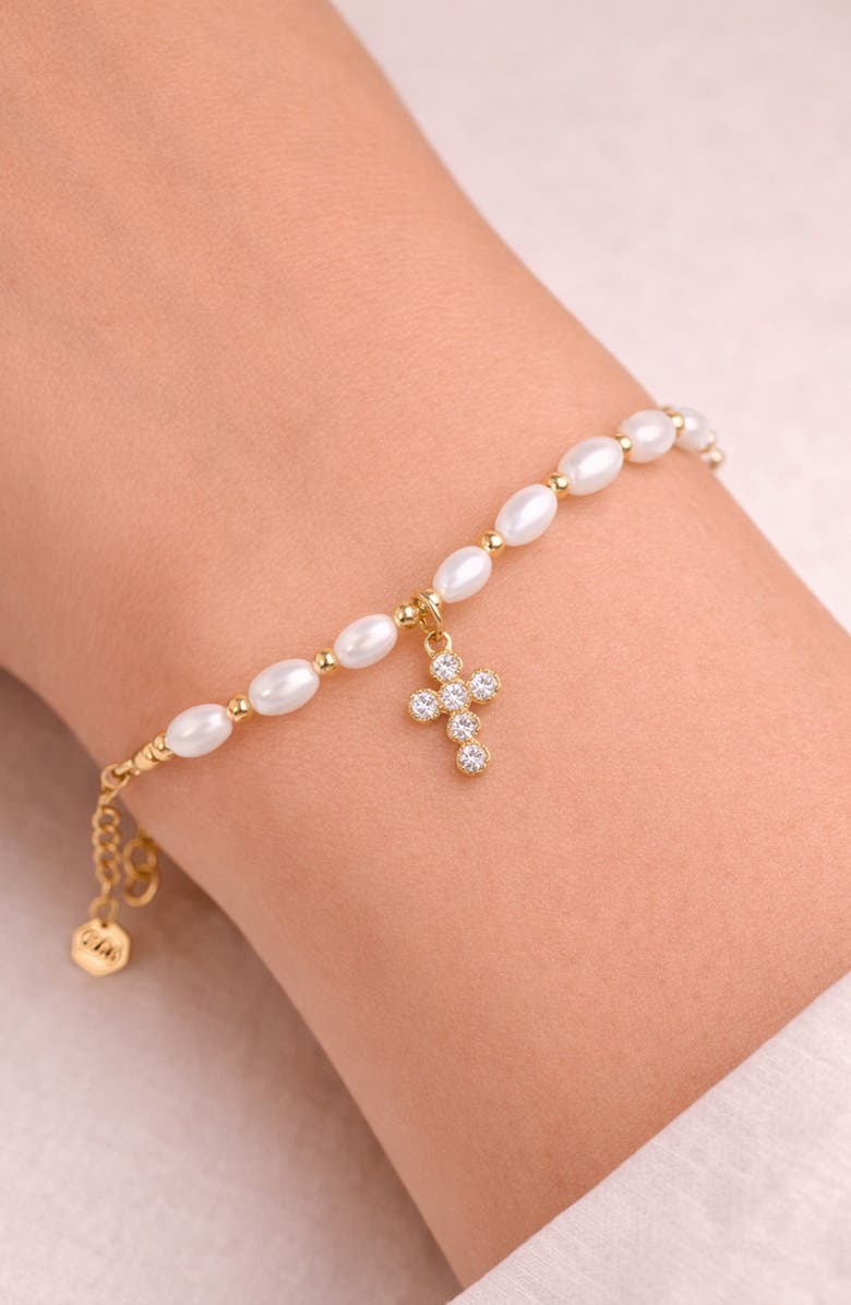 LA MENO Freshwater Pearl & Cross Bracelet, Alternate, color, White / Gold