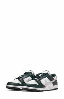 Dunk Low Basketball Sneaker