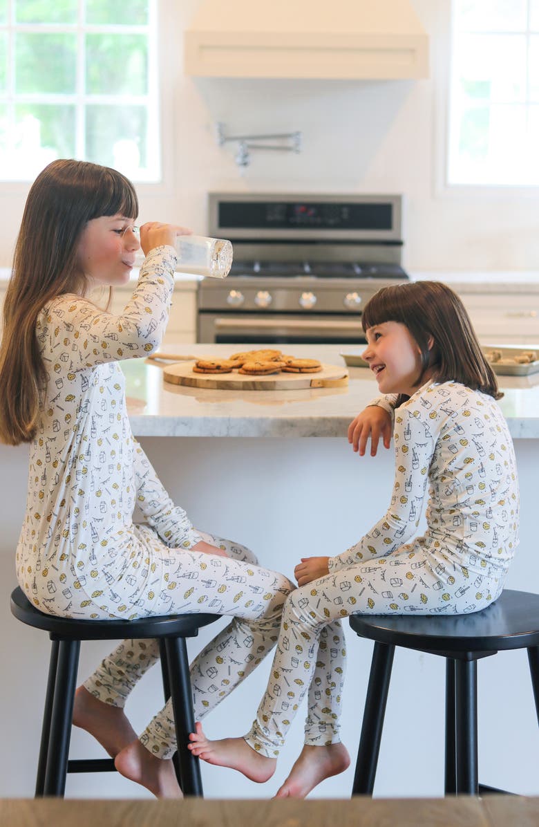 Bellabu Bear Kids' Milk & Cookies Two-Piece Fitted Pajamas, Alternate, color, 