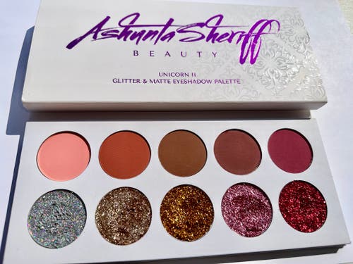 Ashunta Sheriff Beauty Unicorn Multichrome Glitter Shadow Palettee In Glitter & Matte Shadow Pallete