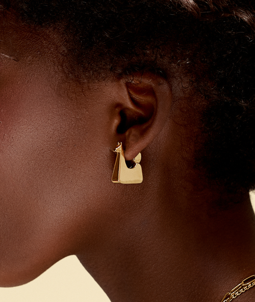 Hey Harper Llama Earrings In Gold