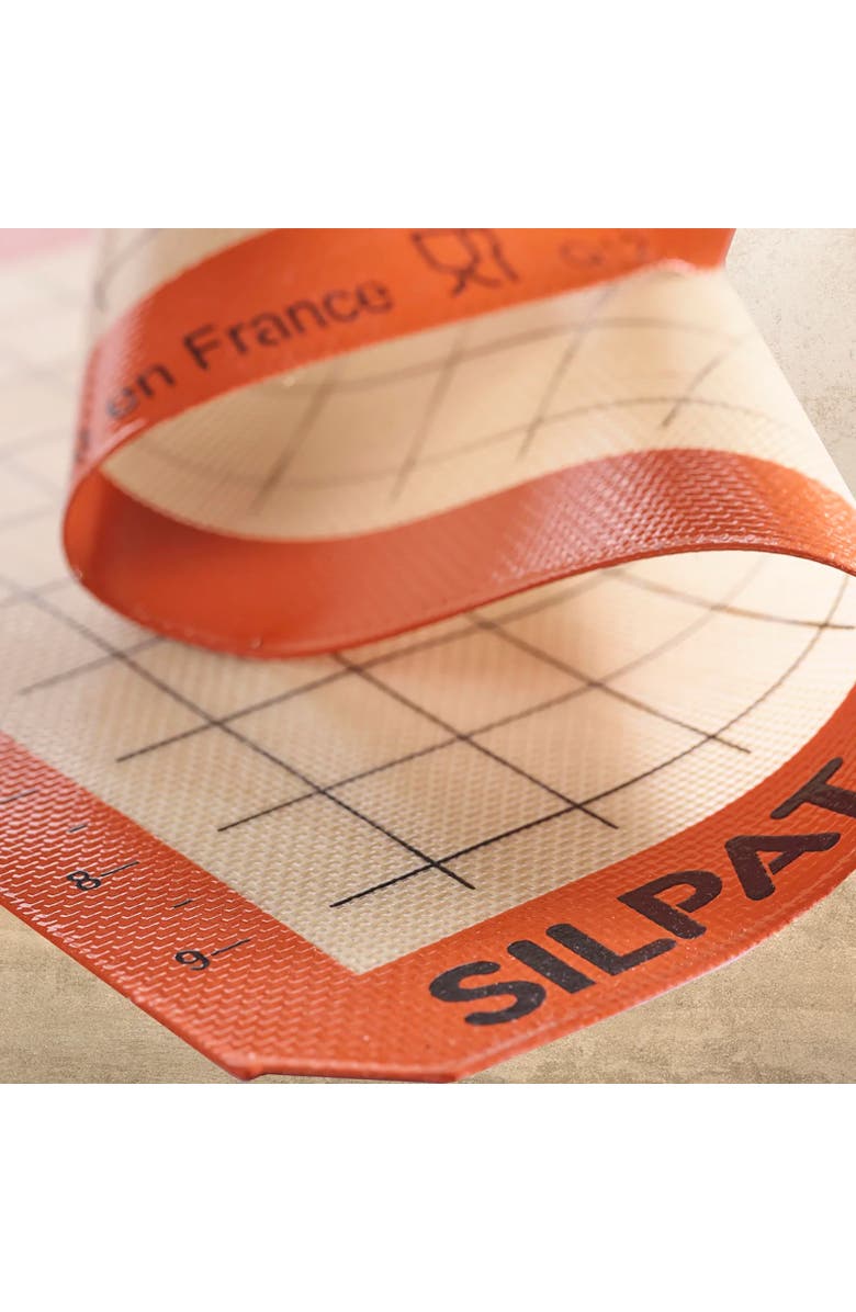 Silpat Premium Non-Stick Half Sheet Size Silicone Gridded Baking Mat, 11-5/8 x 16-1/2, Alternate, color, Orange
