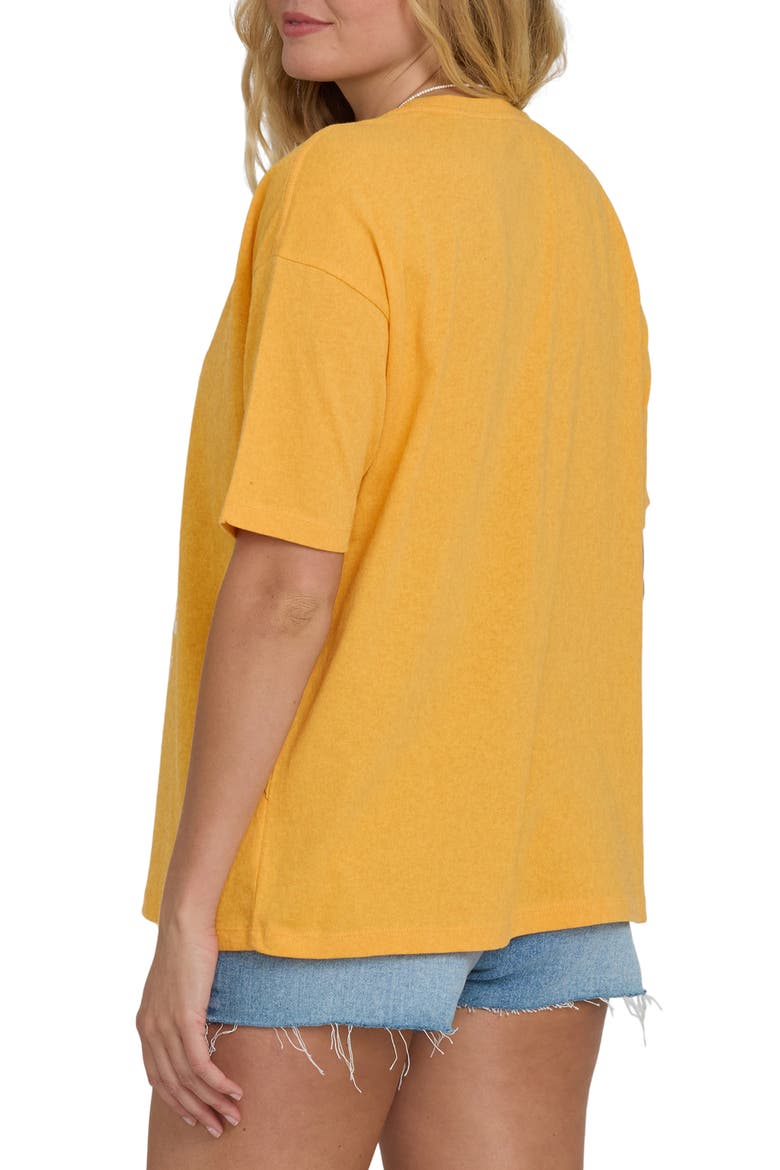 Balance of Waves Oversize Cotton Graphic T-Shirt, Alternate, color, SUN KISSED