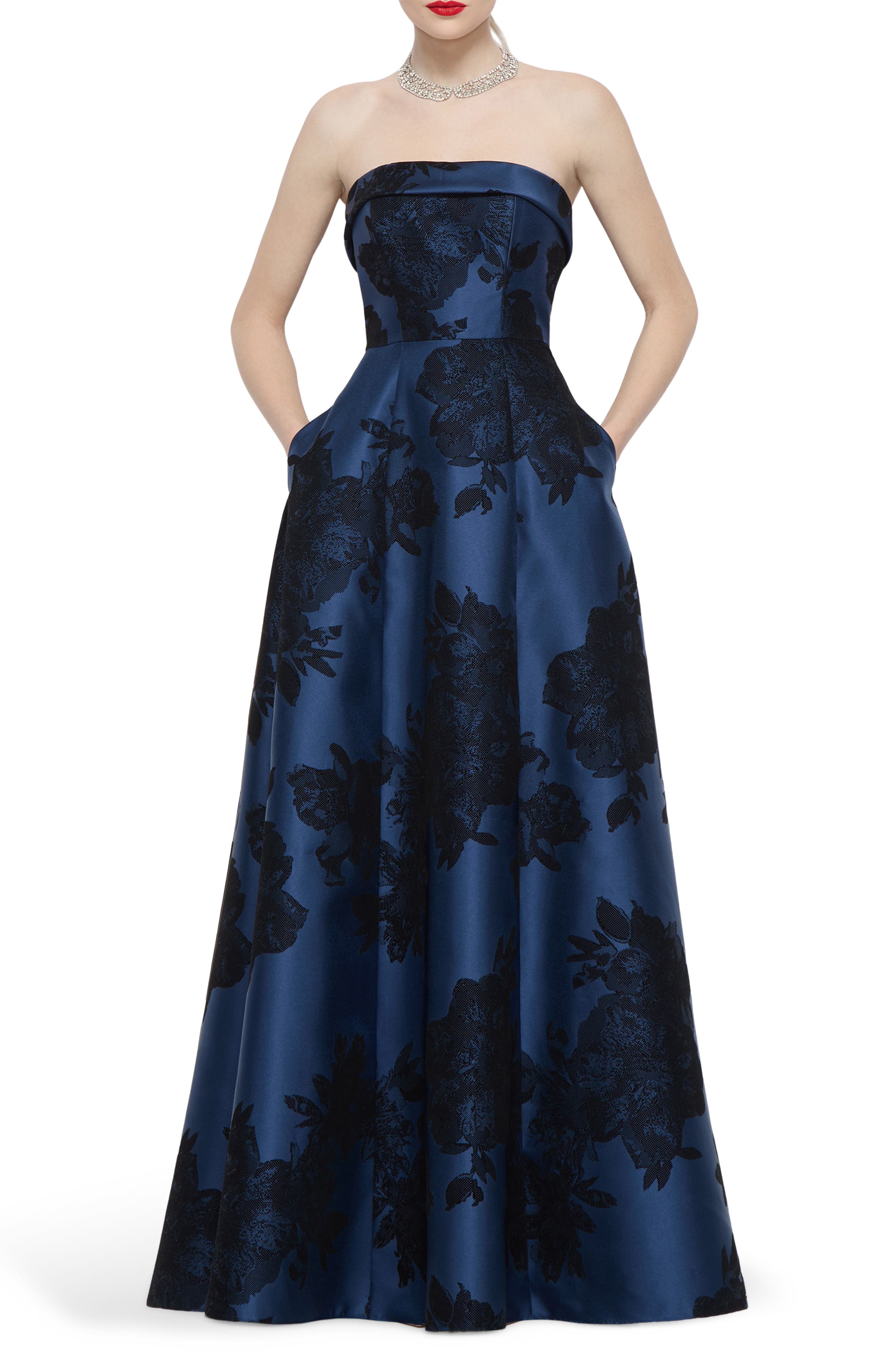 selected SOFT NAVY/ BLACK