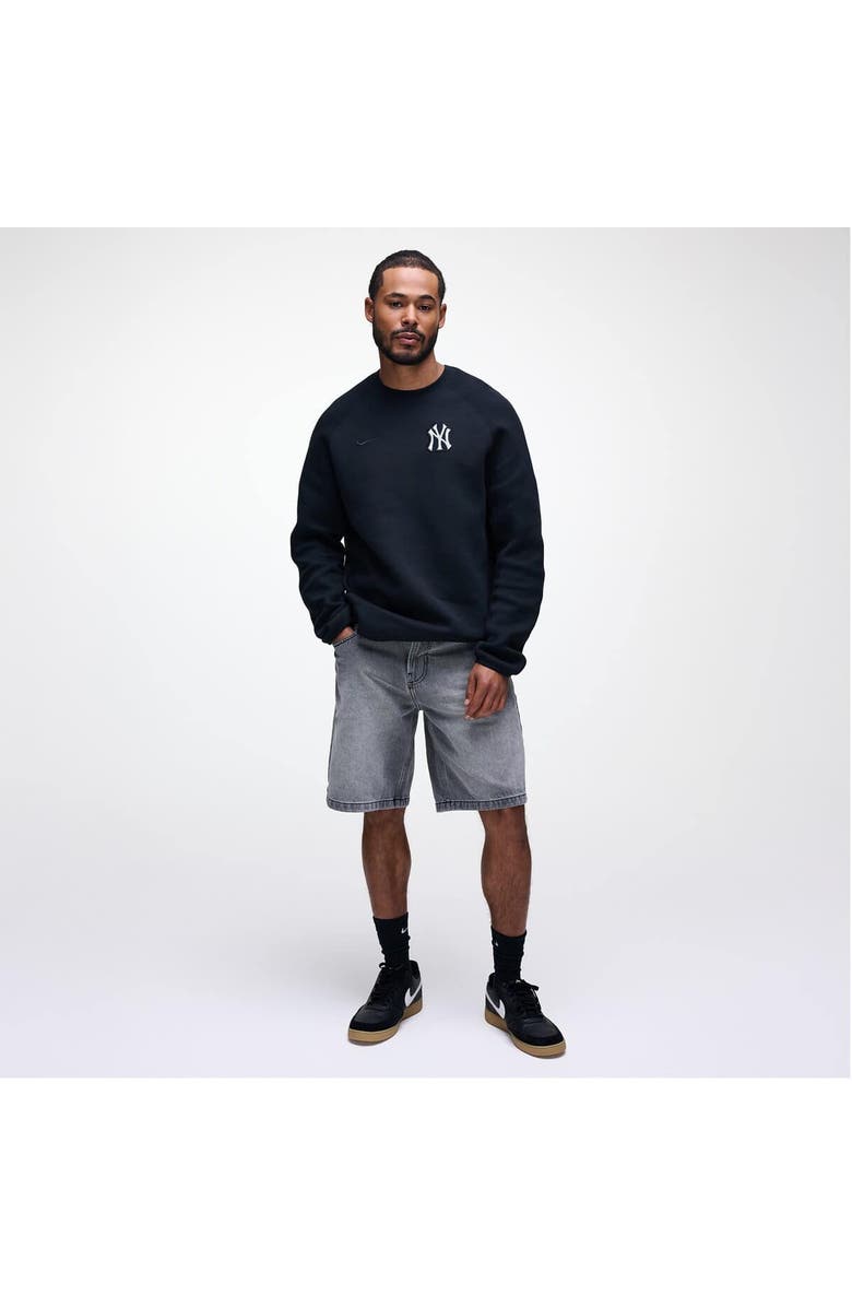 Nike Men's Nike Black New York Yankees Tech Fleece Raglan Sweatshirt, Alternate, color, Black