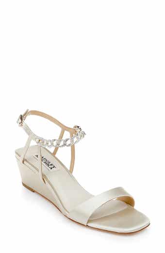 Badgley Mischka Collection Kaelyn Wedge Sandal