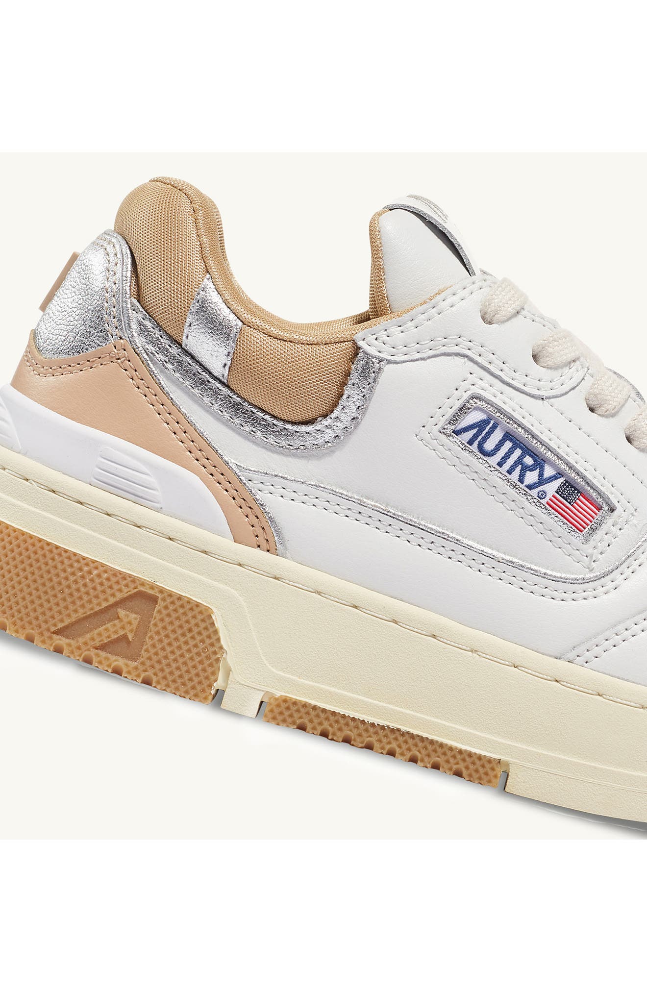 AUTRY CLC Mixed Media Low Top Sneaker, Alternate, color, White/Silver/Ginger