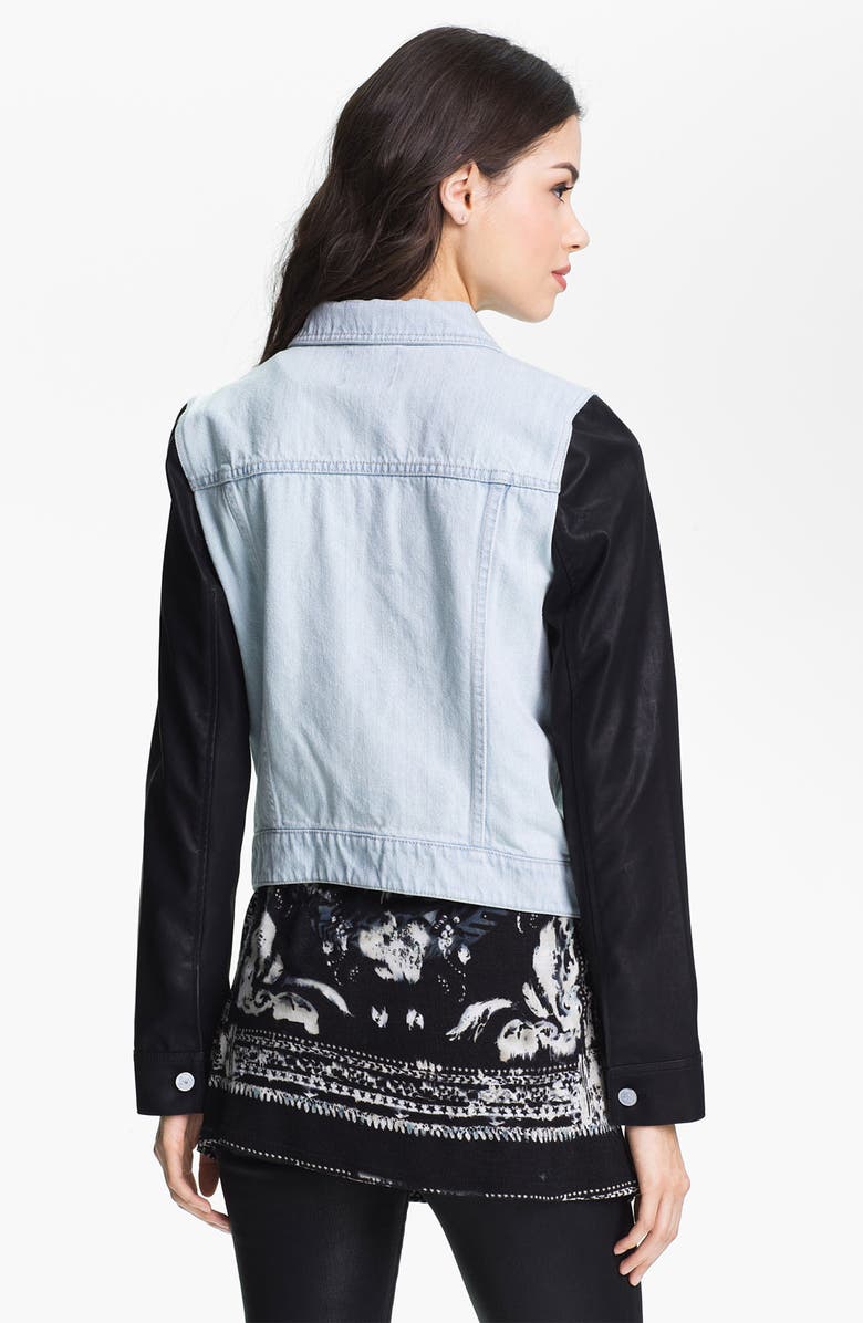 Trouvé , Alternate, color,