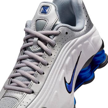 Shox R4 Sneaker