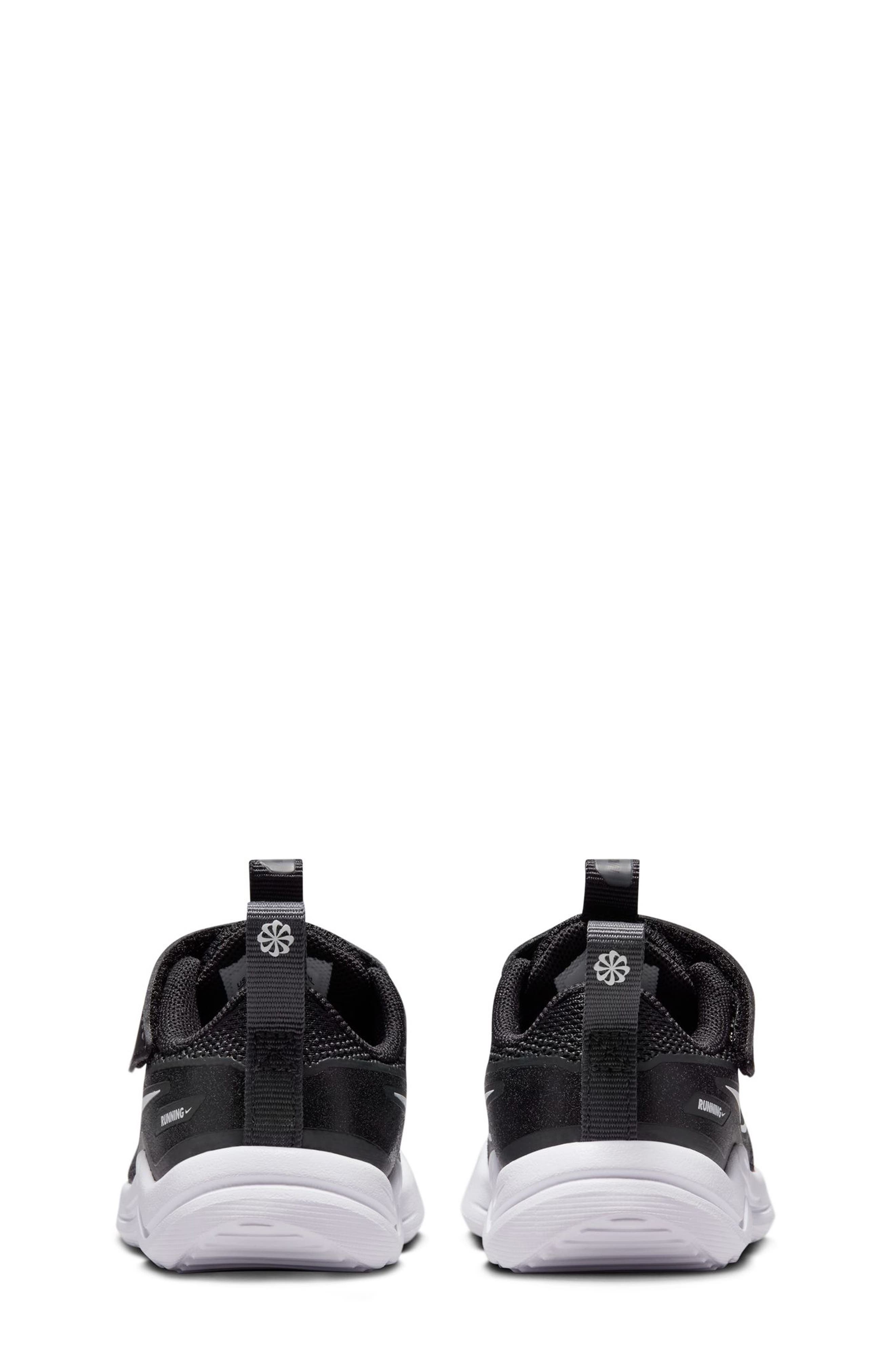 Nike Cosmic Runner Running Shoe, Alternate, color, 003 Black/White