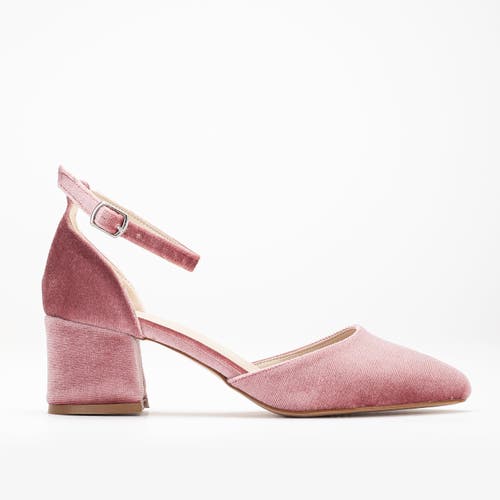 FOREVER & ALWAYS SHOES FOREVER & ALWAYS SHOES MARCELLE LOW BLOCK HEEL PUMPS