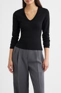 ARTLESS FOREVER Reed Long Sleeve Scoop Neck Top