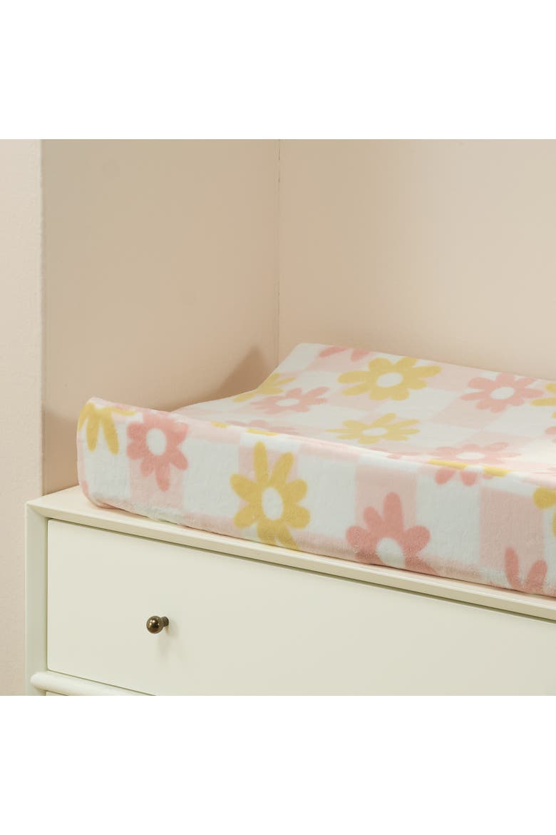Daisy Dreams Checkered Soft Luxury Changing Pad Cover, Alternate, color, Pink