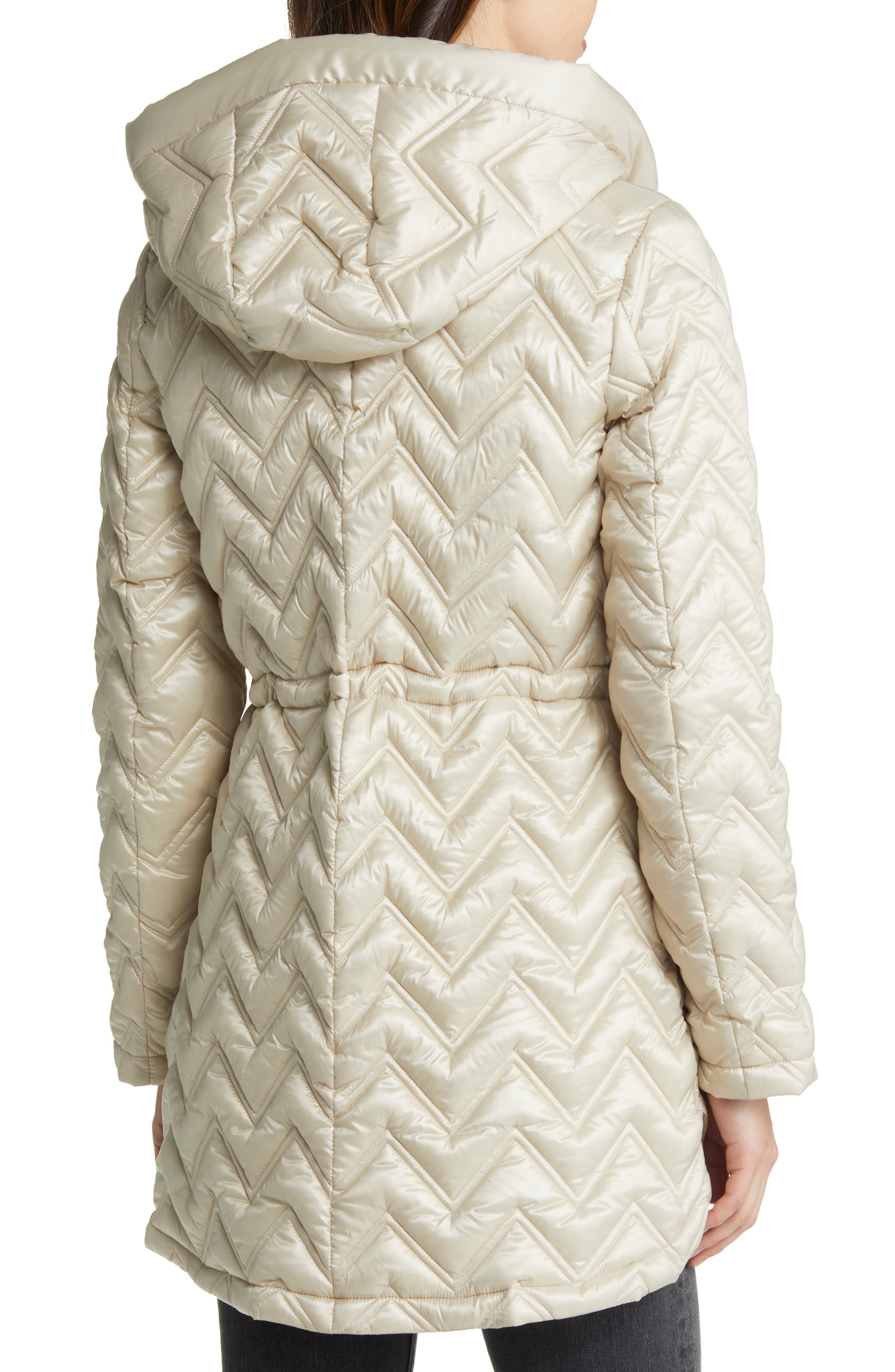 Zigzag Quilt Puffer Jacket - image 4