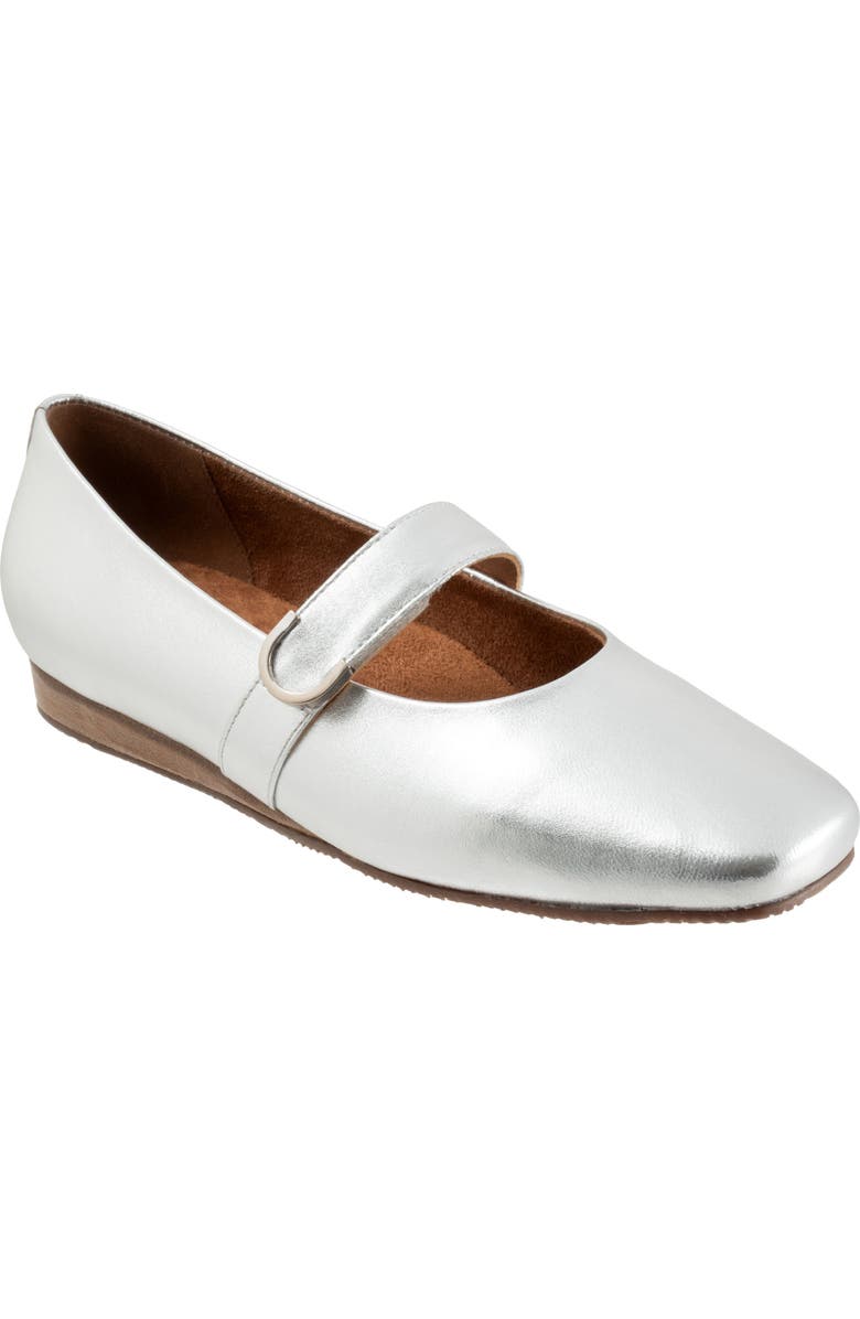 SoftWalk<sup>®</sup> Valdivia Mary Jane Flat, Main, color, Silver