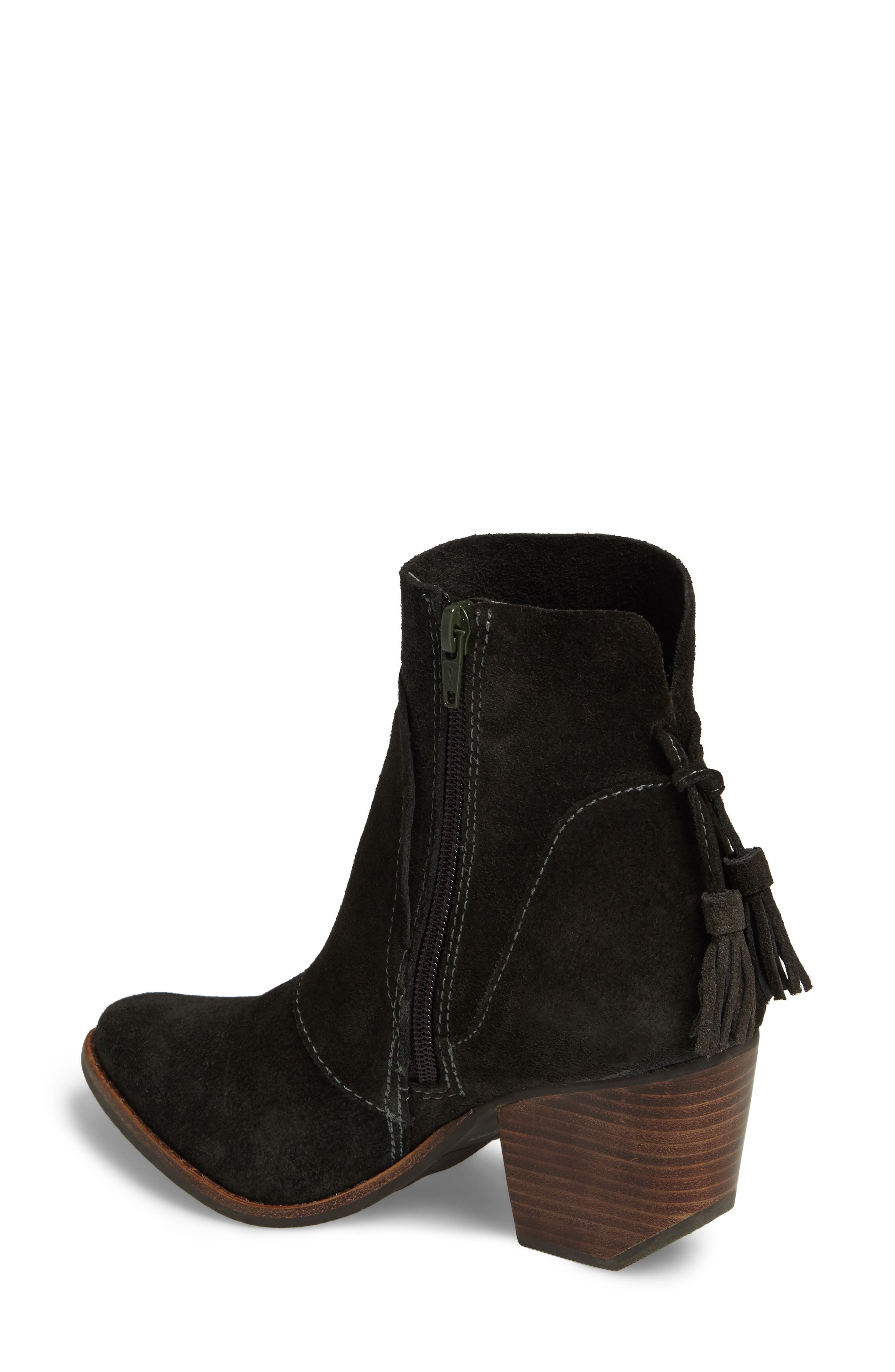 Matisse Laney Notched Heel Bootie, Alternate, color, 