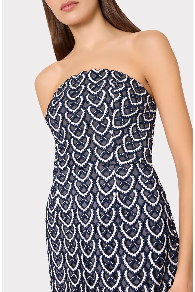 Kait Strapless Lace Midi Dress, Alternate, color, NAVY/ WHITE