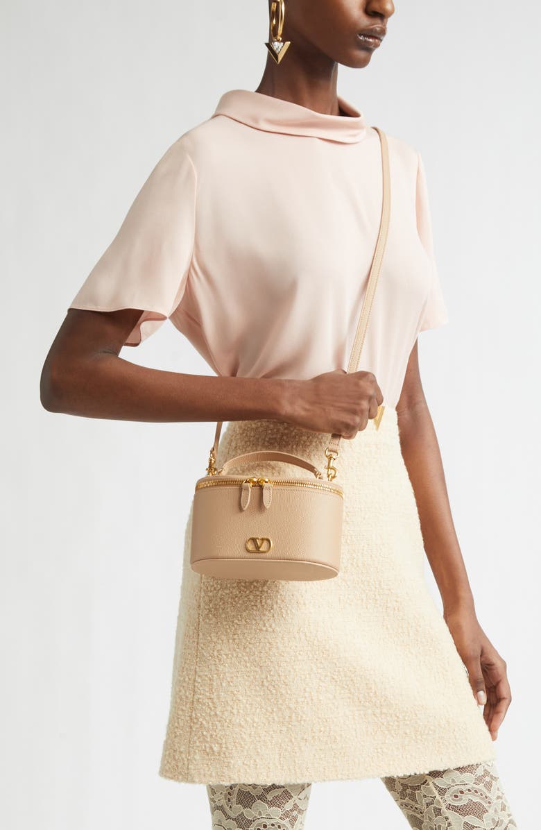 Valentino Garavani VLOGO Signature Leather Vanity Case, Alternate, color, Rose