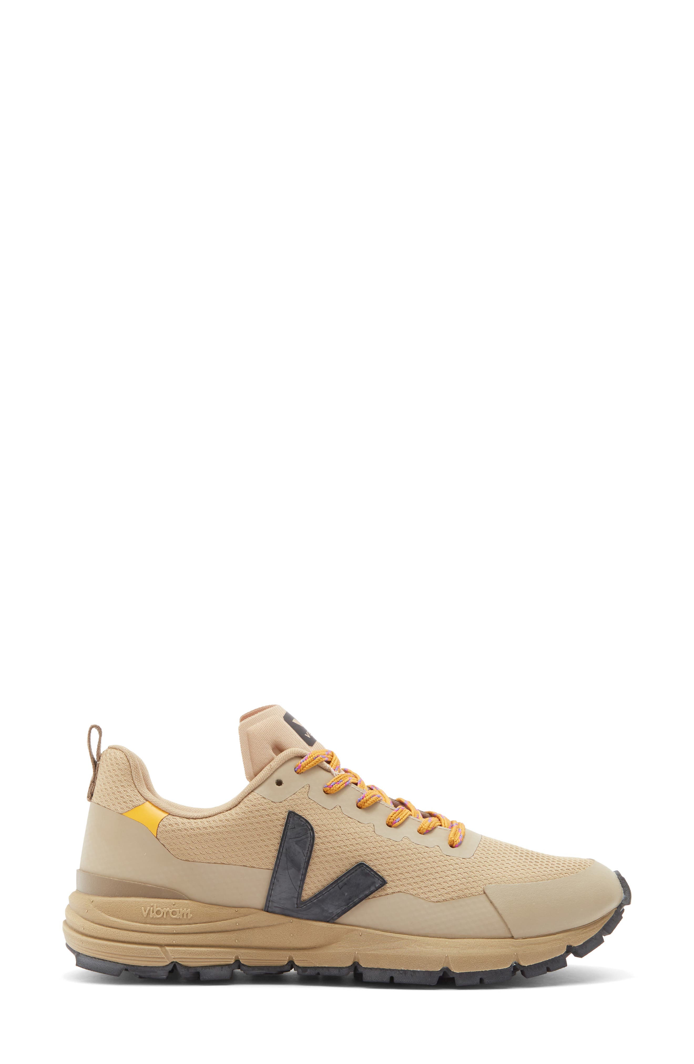 Veja Dekkan Alveomesh Sneaker, Alternate, color, Dune Black