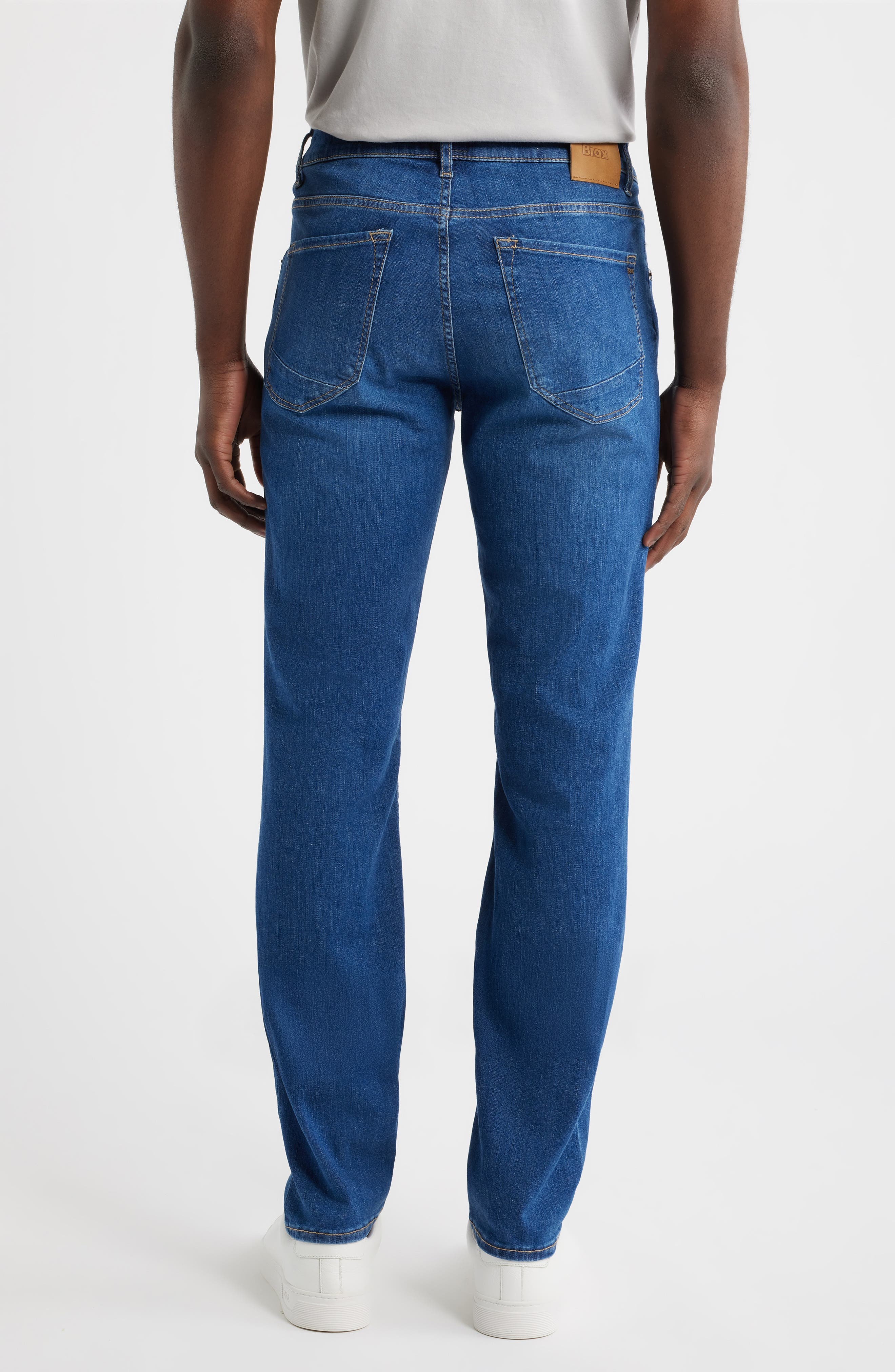 Chuck Hi-Flex Light Modern Fit Jeans - image 4