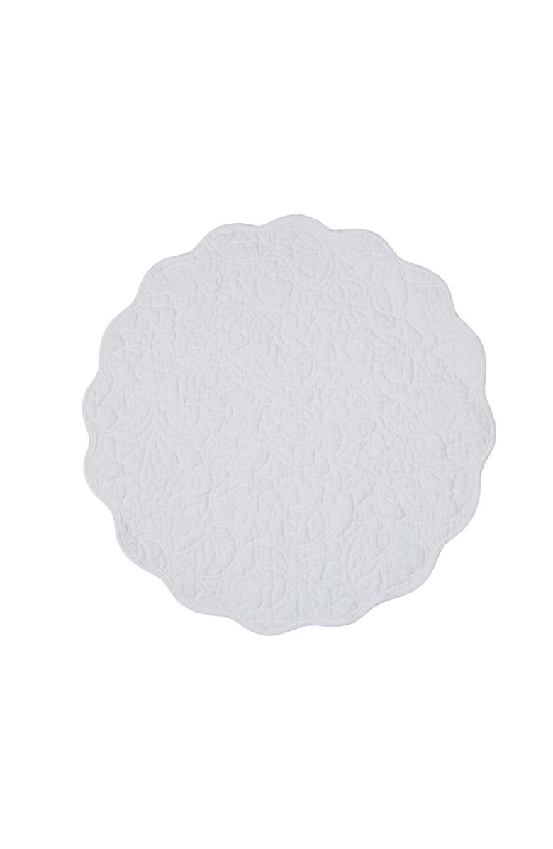 C&F Home Christiana White Reversible Machine Washable Round Scallop Quilt Placemats Set of 6, Alternate, color, White