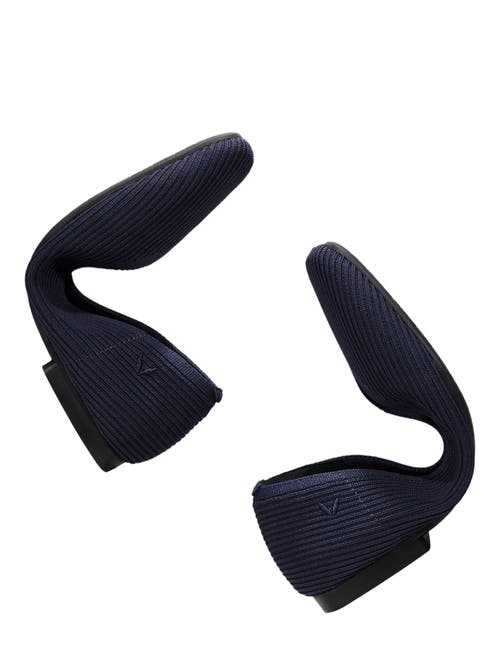 Vivaia Square-toe V-cut Flats
