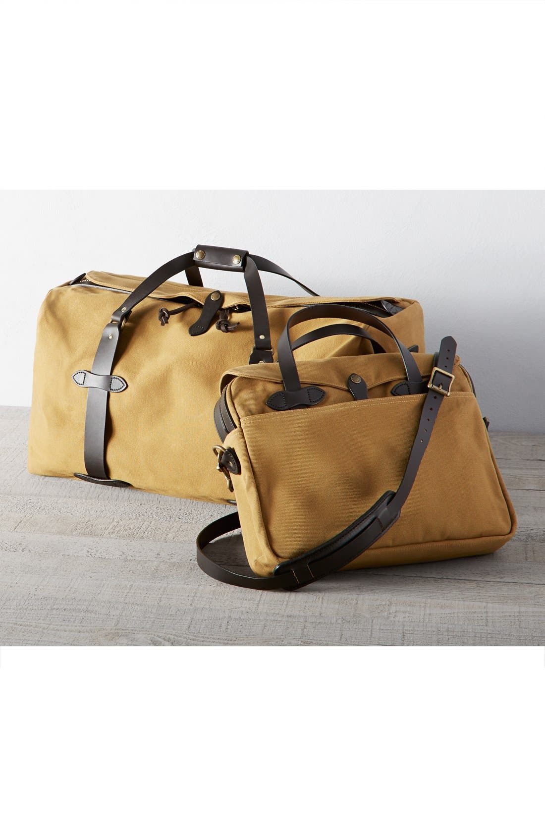 Filson Medium Duffel Bag, Alternate, color, 