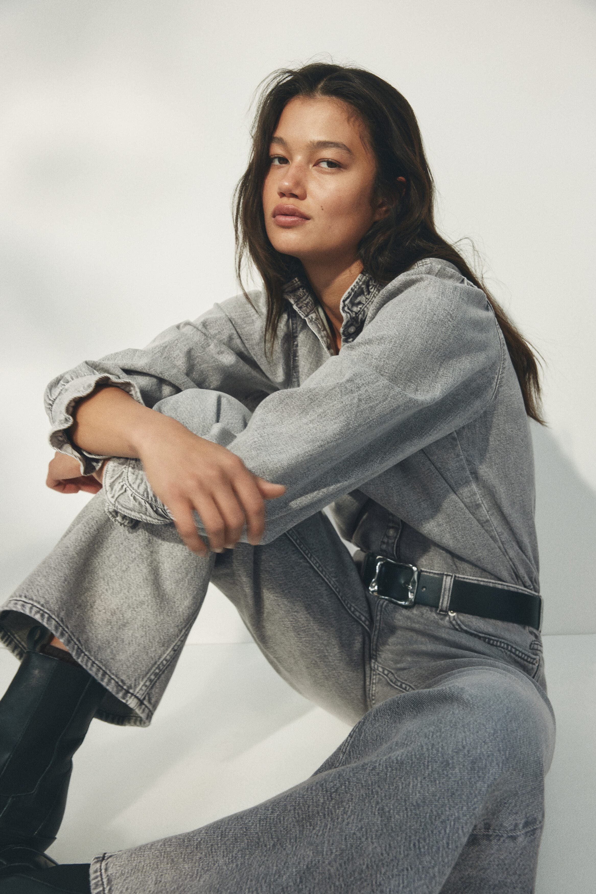 Baggy regular waist jeans - image 2