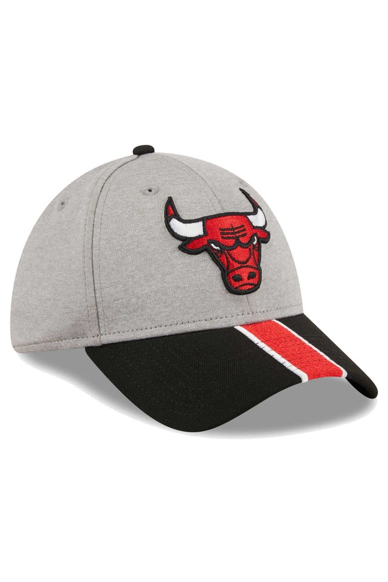 Men's New Era Gray/Black Chicago Bulls Striped 39THIRTY Flex Hat, Alternate, color, Gray