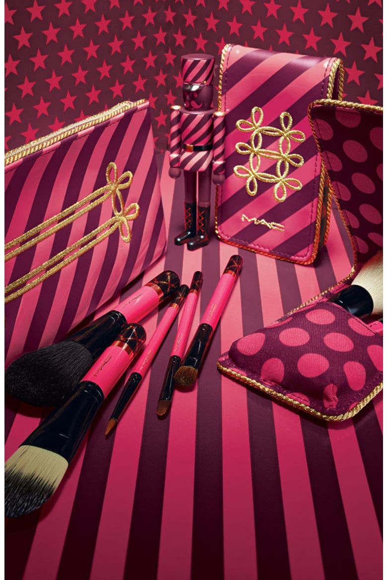 MAC Nutcracker Sweet Mineralize Brush Kit, Main, color, NO COLOR